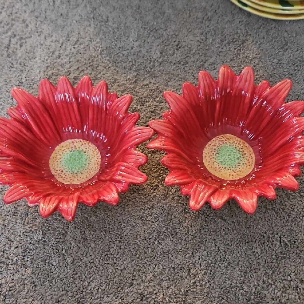 Red Sunflower Ceramic Bowls
